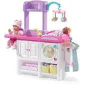 Step2 Love & Care Deluxe Nursery Kinderzimmer für Puppen | Mit Wiege, Kindersitz, Waschmaschine und Zubehör (exkl. Puppe) | Kunststoff Spielzeug für Mädchen