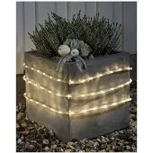 Konstsmide - LED Lichterschlauch, 6m, mit Lichtsensor und 6h und 9h Timer, 96 warm weiße Dioden, batteriebetrieben, Außen (IP44), 4 x D 1.5V (exkl.)