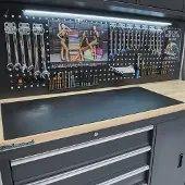 Datona - PVC Werkbankmatte - 100 x 46 x 0,3 cm - rutschfest, schalldämmend & schlagabsorbierend - Schutzmatte für Werkbank, Werkstatt, Werkzeugbank, Garage, Arbeitsfläche