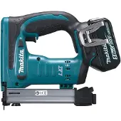 Makita DST221RTJ Ein 18 V Akku-Tacker für schnelle und einfache Anbringung von Baukunststoffen und anderen Materialien