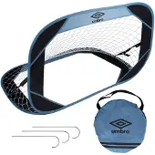 Umbro Pop Up Fußballtor 110 x 78 x 78 cm - Faltbares Fußballtor mit Tragetasche - Einfach zu Verstauen und zu Transportieren - Fußballtrainingstor für Kinder - Kunststoff - Blau/Schwarz