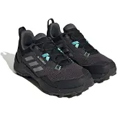 Adidas Sneakers HQ1045 in Black color size 39 1/3