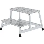 Munk Arbeitspodest, Aluminium, verschweißte Rohrkonstruktion, Warzenblechstufen, rutschfest, Bis 150 kg, Trittfläche B 550 x T 300 mm, 2-stufig