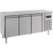CombiSteel Kühltisch 700 mm mit 3 Türen, 417 Liter und 3x 1/1 GN