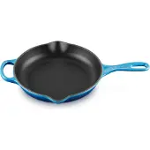 Le Creuset Signature Gusseisen Brat- und Servierpfanne, Rund, Ø 23 cm, Für alle Herdarten inkl. Induktion geeignet, 1,93 kg, Azure