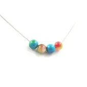 Bijoux Steine und Mineralien. Halskette mit 4 Wassermelonen-Tourmalin-Perlen + 8 mm Chrysokoll, Edelstahlkette.