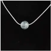 Bijoux Steine und Mineralien. Halskette mit 1 Prehnit Perle aus Afrika 8 mm Kette aus Edelstahl.