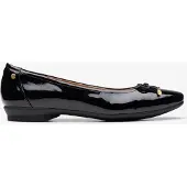 Clarks Candra Licht Schwarze Lackschuhe