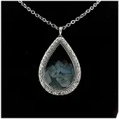 Bijoux Steine und Mineralien. Roh-Aquamarin-Halskette. Tropfenmodell.