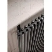 Kermi Design-Heizkörper „Pio“ zweilagig 80,4 × 100 cm in glanzsilber Metallic