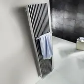 Hsk Design-Heizkörper „Sky“ 29,5 × 180 cm in Weiß