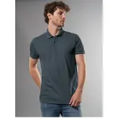 Trigema Poloshirt "Slim Fit Poloshirt aus DELUXE-Piqué" 1 Stk.