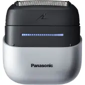Panasonic ES-ACM3BW503 Series 700 Kompaktrasierer mit 3 Klingen, Nass- & Trockenrasierer für Männer, Bartdichten-Sensor+, IPX7 wasserdicht, USB-C-Aufladung, AC-USB-Netzteil, Weiß