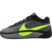 Nike Basketballschuhe mit Air Zoom-Dämpfung, Fischgräten-Außensohle und internem Stabilitätssystem, Größe 42,5