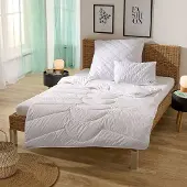 TRAUMSCHLAF Nature Kamelhaardecke extra leicht, Füllung: 100% Kamelhaar 200x220 cm