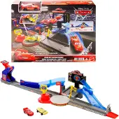 Mattel Disney Pixar Cars Piston Cup Stunt-Rennstrecke Spielset mit Lightning McQueen-Spielzeugauto, Rennauto- & Schienen-Set, 4 Jahr(e), Kunststoff, Mehrfarbig