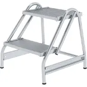 Munk Arbeitspodest, Aluminium, verschweißte Rohrkonstruktion, Trittfläche 400 x 300 mm, 200 mm tiefe Stufen, max. 150 kg Belastung, 2 Stufen