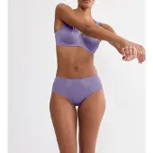 Triumph Slip "Essential Minimizer T Hipster X" schimmerndes Jacquardmuster
