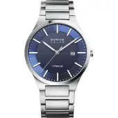 Bering Herren Analog Solar Collection Armbanduhr mit Titan Armband und Saphirglas