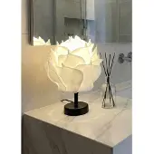Opviq , Moderne Tischlampe mit Metallkörper, Ø24 h:22 cm, Höhe: 30 cm, 1 x G 10 Max 5 W, IP20, Weiß und Schwarz, Elegantes Design für jedes Zuhause, Glühbirne nicht enthalten.