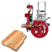 Berkel Volano B2 Rot, Schwungradmaschine – Wunderschöne Aufschnittmaschine + Fassholzbrett Unikat