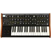 Moog Analoge Synthesizer Subsequent 37