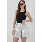 Big Dart Hochtaillierte Metallische Mini-Shorts mit Knopfverschluss