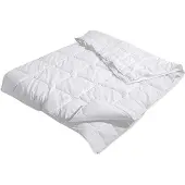 TRAUMSCHLAF Vierjahreszeiten Lyocell Lyocell Bettdecke, Füllung: 70% Lyocell, 30% Polyester 140x220 cm
