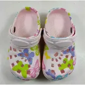 Sneakers Leichte, abwaschbare EVA Clog Badeschuhe Rosa mit bunten Schmetterlingen
