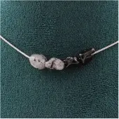 Bijoux Steine und Mineralien. Halskette mit 4 Quarzperlen mit Tourmalineinschlüssen aus Brasilien. Kette für Frauen, Männer. Personalisierte Größe.