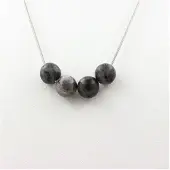 Bijoux Edelsteine und Mineralien. Halskette mit 4 Labradorit-Perlen 8 mm. Edelstahlkette Halskette für Frauen und Männer. Anpassbare Größe.