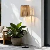 LumenXL Solar-Stehleuchte Elyra mit Lampenschirm in Rattanoptik – schwarz mit hellbraun