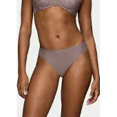 Triumph Slip "Body Make-Up Illusion Lace" florale Stretch-Spitze, hoher Beinausschnitt, weiche Microfaser
