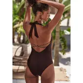 LASCANA Badeanzug "Momo" mit modischem Cut-Out vorn
