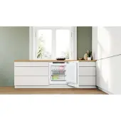 Bosch Serie 6 GUN21ADE0, 85 l, 8 kg/24h, SN-T, No-Frost-System, E, Weiß