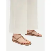 Crocs Flache Sandalen Miami Thong Flip damen