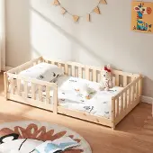 En.casa Kinderbett ’Tanna‘ Bodenbett 80 x 160 cm Montessori Bett mit Rausfallschutz Kiefernholz Natur