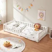 En.casa Kinderbett ’Tanna‘ Bodenbett 90 x 200 cm Montessori Bett mit Rausfallschutz Kiefernholz Weiß