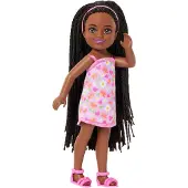 Barbie Chelsea Club , kleine Puppe Ari, ca. 15 cm groß, mit geflochtenem Haar und abnehmbarem Blumenkleid und rosa Sandalen, Modepuppe, Weiblich, 3 Jahr(e), Junge/Mädchen, 139 mm, Mehrfarbig