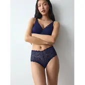 Triumph Slip "Amourette Maxi" Stretch-Spitze