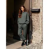 Tommy Life Oversized Sweatshirt und Hose Set mit Rundhalsausschnitt