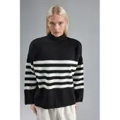 MyFashion Übergroßer gestreifter Rollkragenpullover