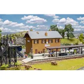 Faller Aktionsset Bahnhof Eisele auf der Halde