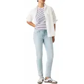 Levi's 312 Shaping Slim Breathing Room