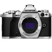 Olympus OM-D E-M5 Mark II Gehäuse silber Gebrauchtware | 6: Sehr Deutliche Gebrauchsspuren | 12 Monate Garantie