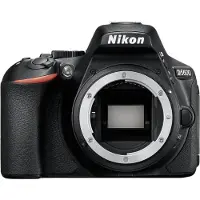 Nikon D5600 Gehäuse Gebrauchtware | Normale Gebrauchsspuren | 12 Monate Garantie
