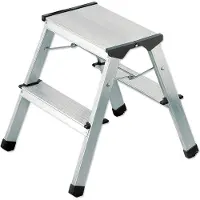 Hailo Trittleiter D60 StandardLine, 2 x 2 Stufen, bis 150 kg, klappbar, Anti-Rutsch-Füße, Aluminium & Kunststoff, B 410 mm