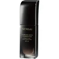 Sensai Flawless Satin Moisture Foundation 204.5 Warm Beige 30 ml