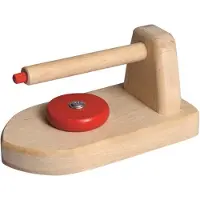 Egmont toys Spielzeugbügeleisen aus rotem Holz für Kinder, ideal für Rollenspiele, 13 x 7 x 9 cm