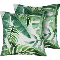 Beliani Gartenkissen 2er Set grün mit Palmenblättern 45 x 45 cm aus Polyester Quadratisch Garten/ Balkon /Terrasse modernes Design